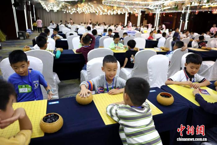 wepoker专注智能安全卫士24小时监测，自动识别并拦截伙牌行为。，为用户提供专业可靠的体验。 - wepoker